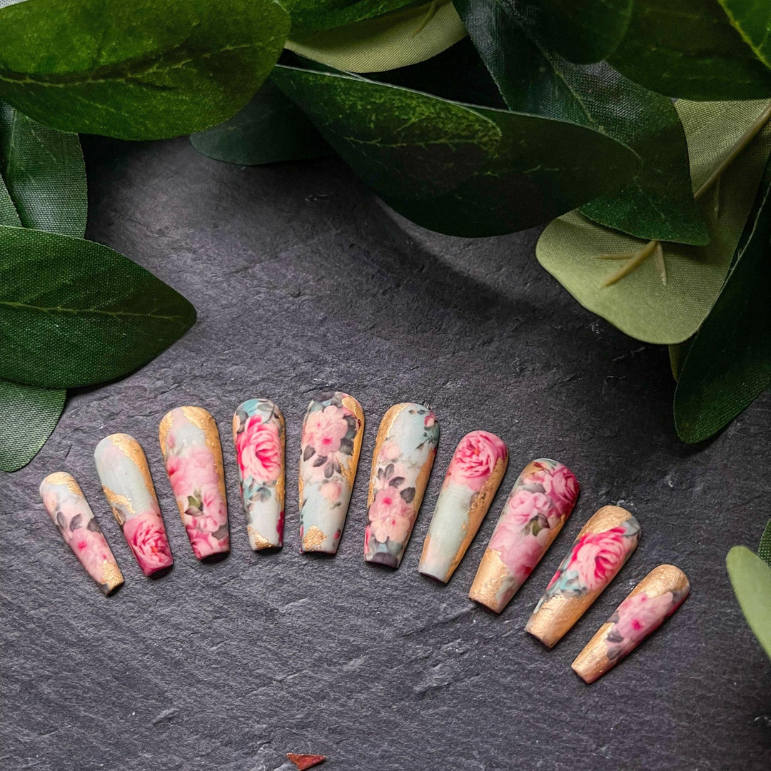 Custom Luxury Press On Nails - Golden Bouquet - Seventy7 Nail Decals